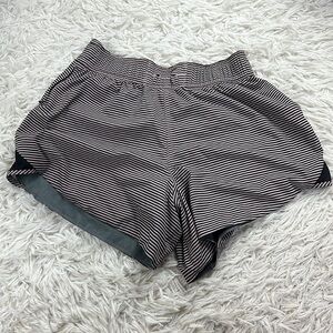 Lululemon Go The Distance Short Mini Pop Stripe Printed Mink Berry Black / Heath